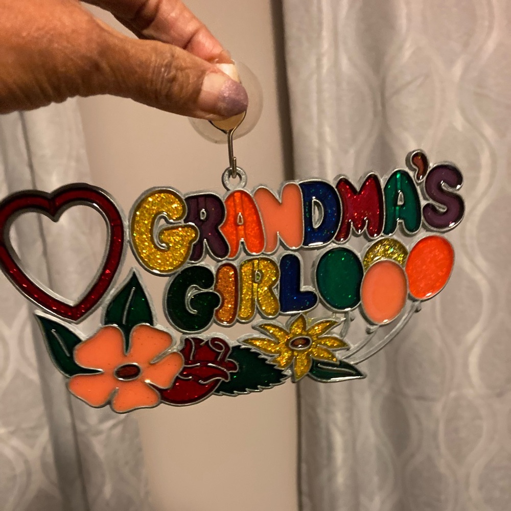 Sun Catcher “Grandma’s Girl” Glittered Resin, Faux stained glass. Vintage NWOT